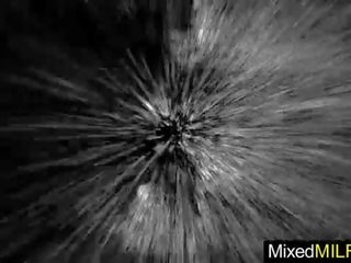 Seksikas milf (lexxi lockhart) nagu ja vajadus kuni sõitma a mustanahaline mamba munn movie-27