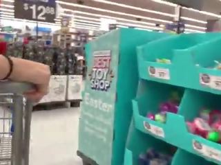 A Real Freak Recording a terrific chick at Walmart -